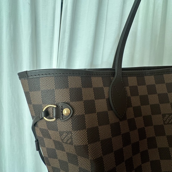 Louis Vuitton Neverfull MM Damier Ebene in Rose Ballerine - Picture 11 of 16